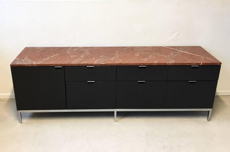 Row with refrigerator and on marble to Florence Knoll 1961