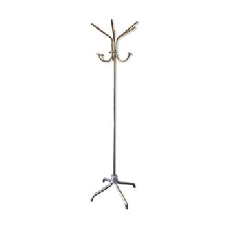 Metal parrot coat rack