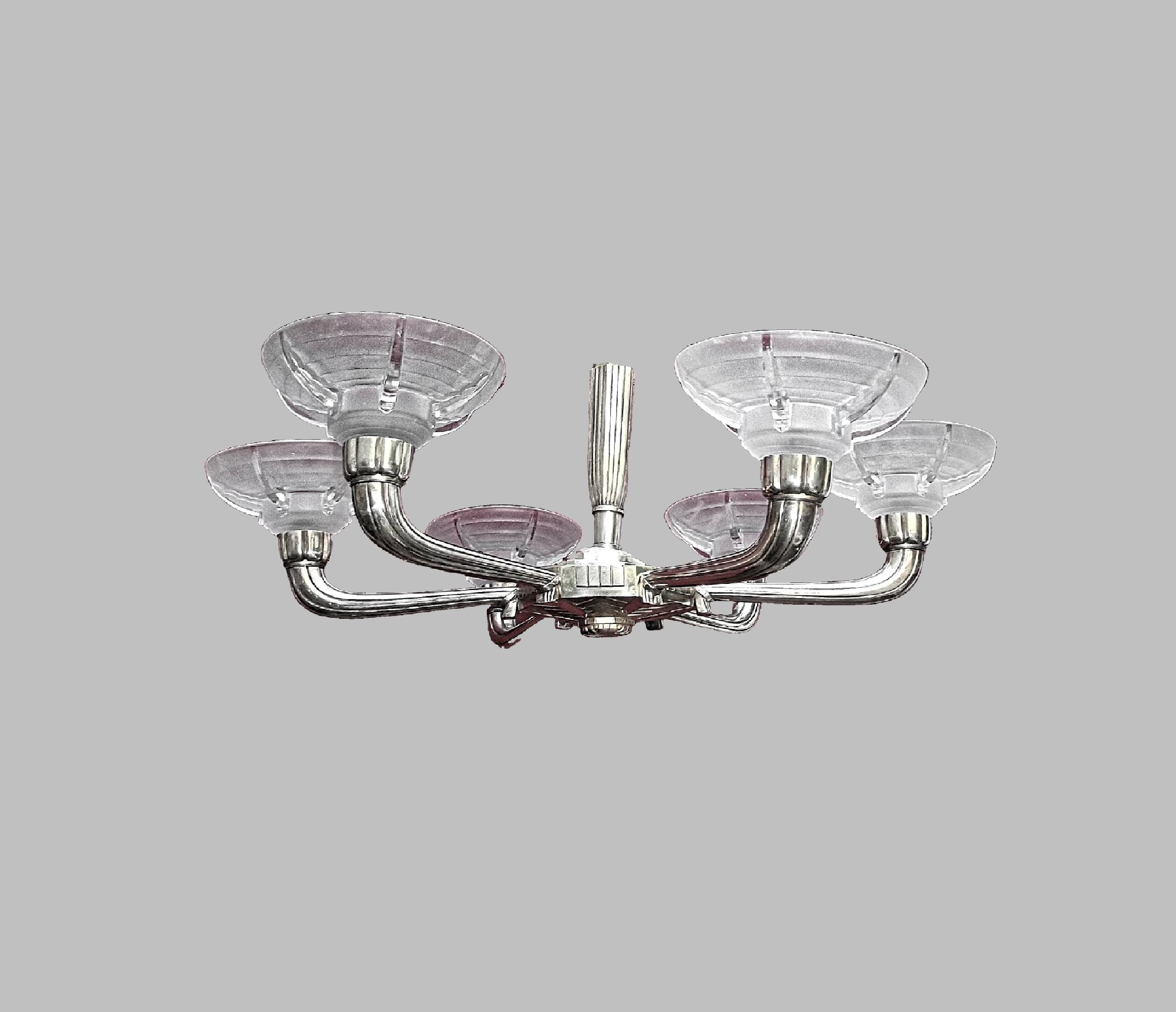 Important Art Deco chandelier in gilded bronze
