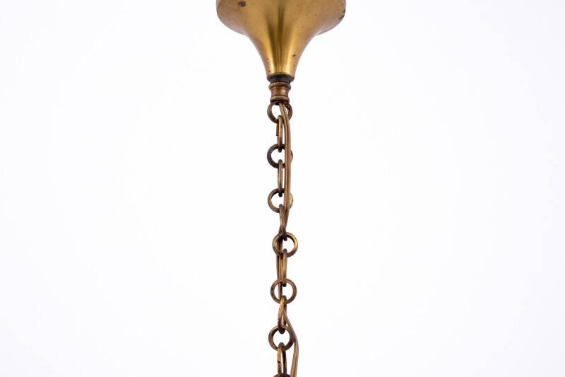 Suspension, France, milieu du XXe siècle.