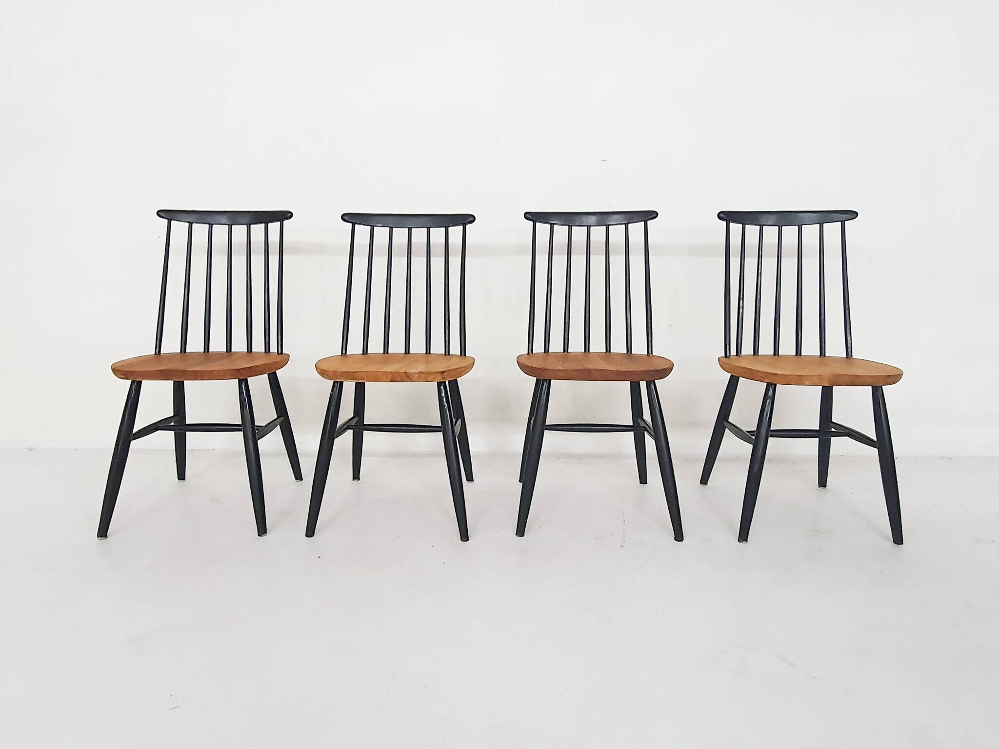 Set of four spindle back chairs, The Netherlands 1960's