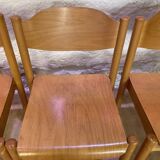 Suite de 6 chaises en bois vintage empilables