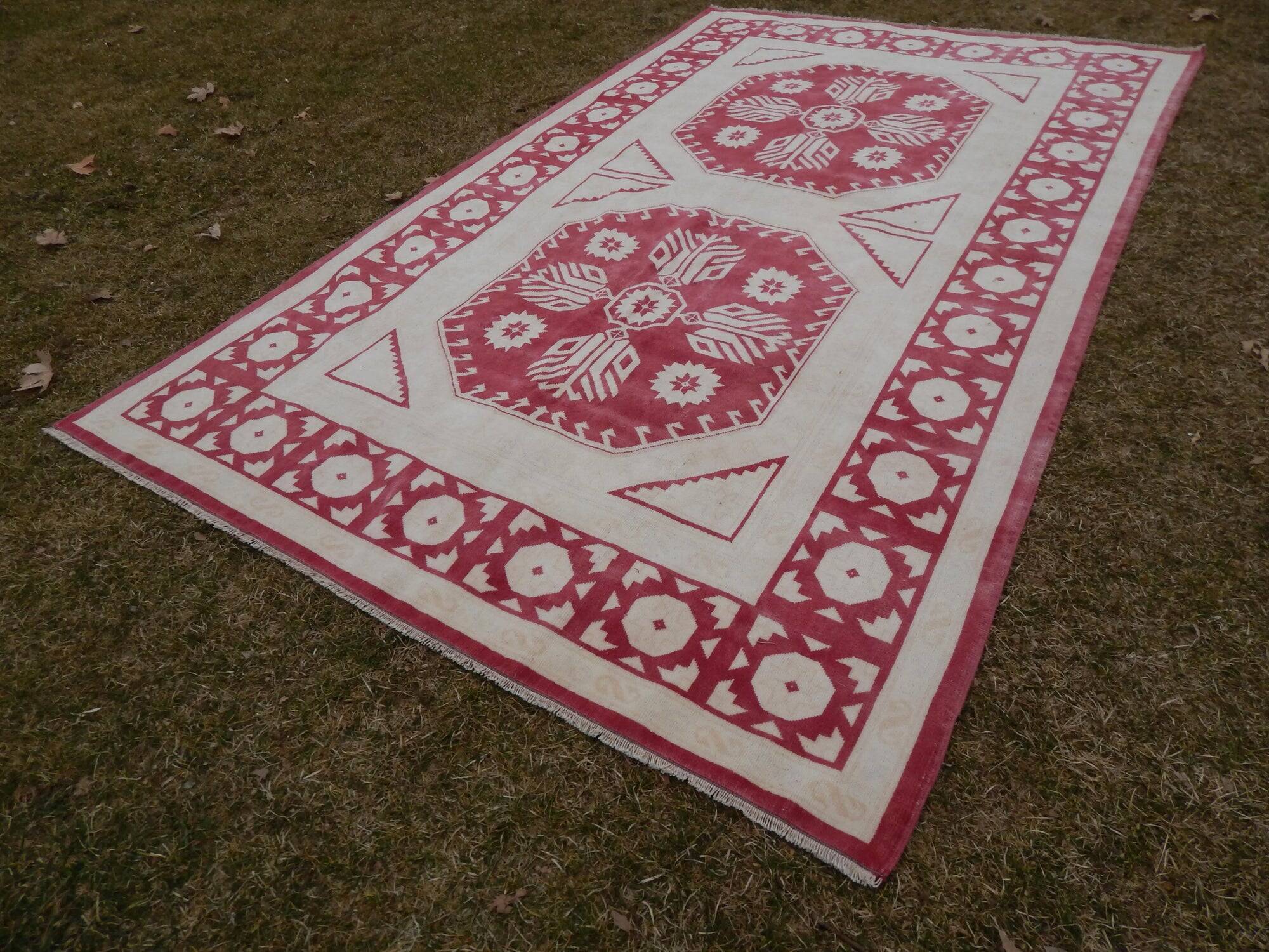 Vintage Turkish carpet handmade 189x316 cm