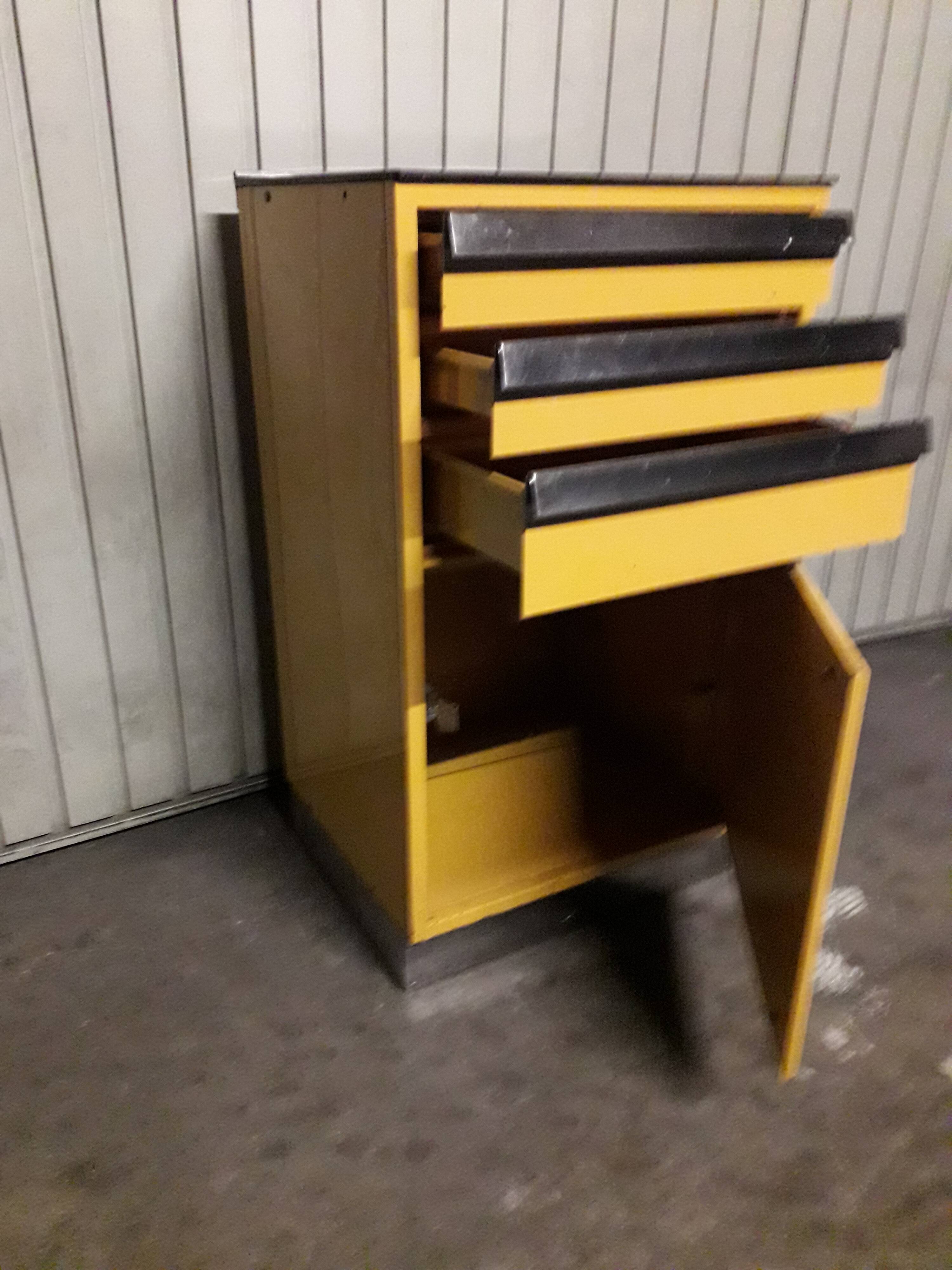 Metal storage cabinet