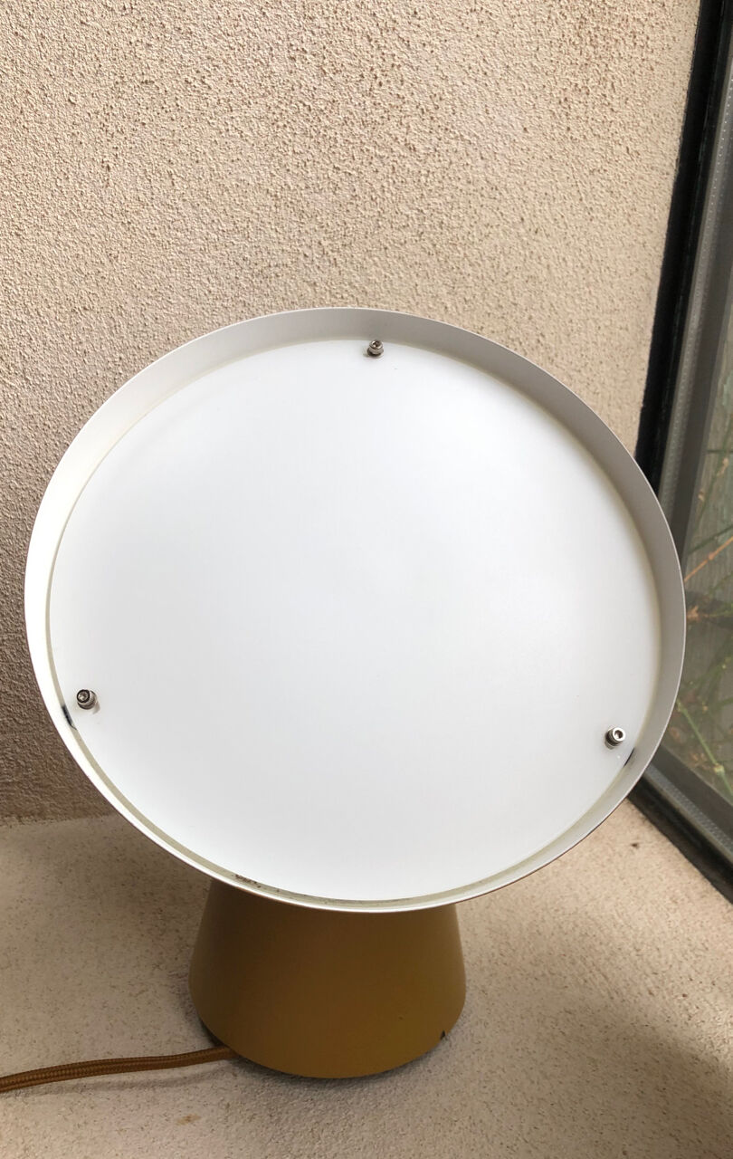 Lampe Ola Wilhborg Ikea jaune