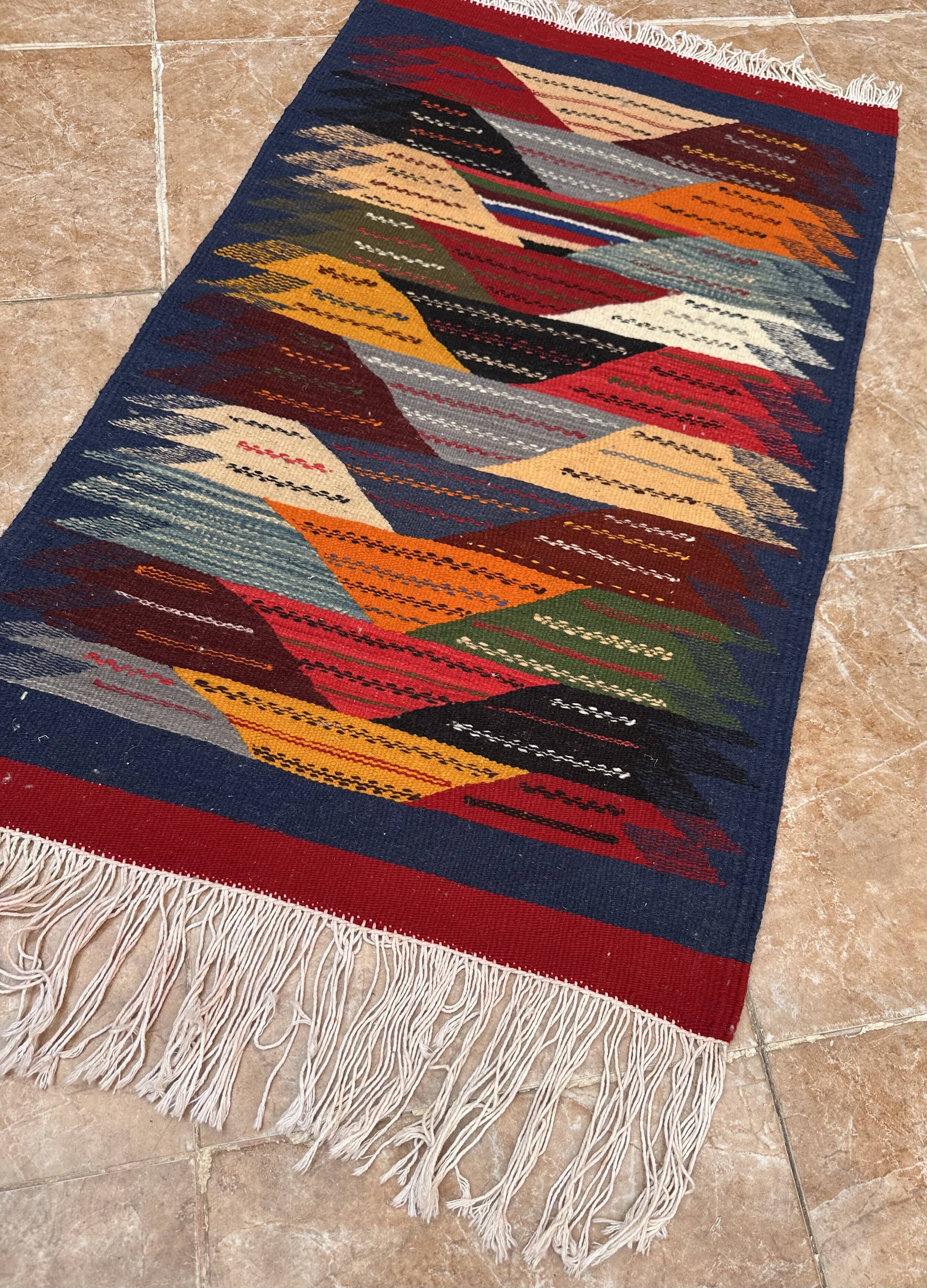 Small Moroccan rug, kilim picaso, flat woven rug, decoration