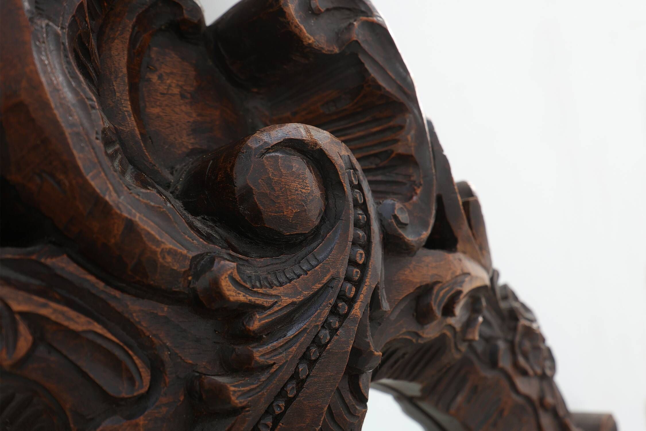 Rococo Style Carved Wooden Mirror with Cartouche-Shaped Glass, Italy