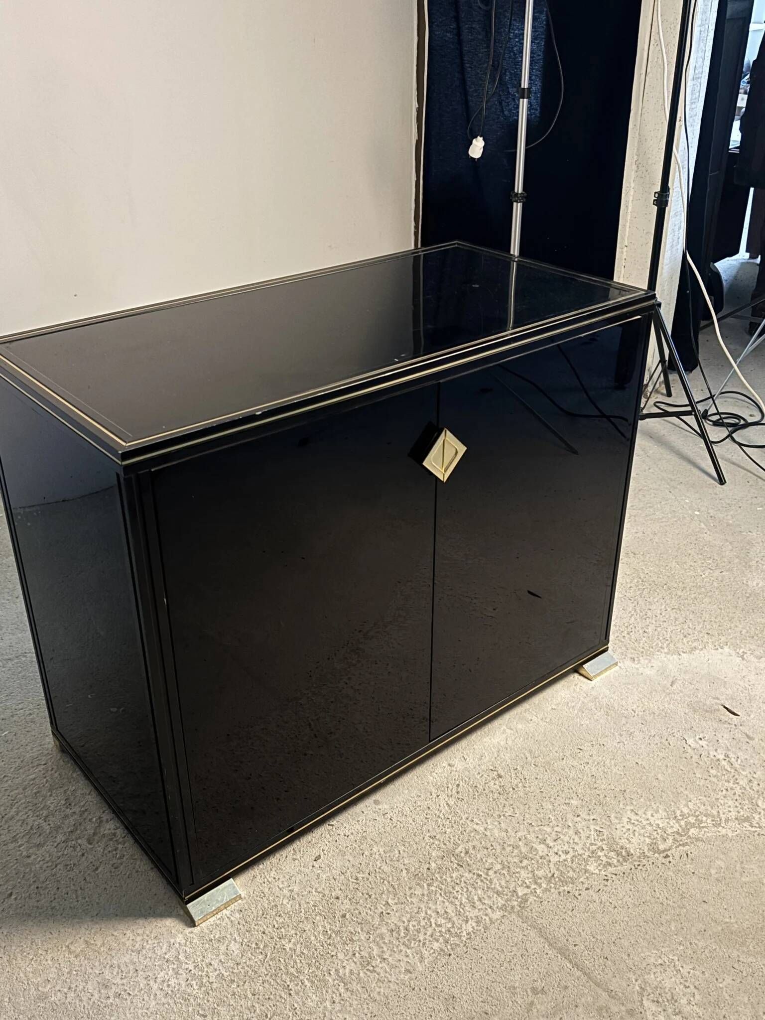 Small buffet Pierre Vandel black lacquered