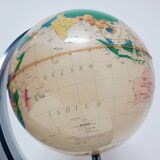 Illuminated terrestrial globe in plexiglass by Nova Rico Florence 1969