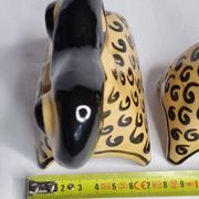 Deux béliers stylisés en céramique émaillée, vintage,  Kasakhstan