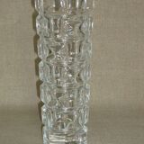 Vase art-déco translucide