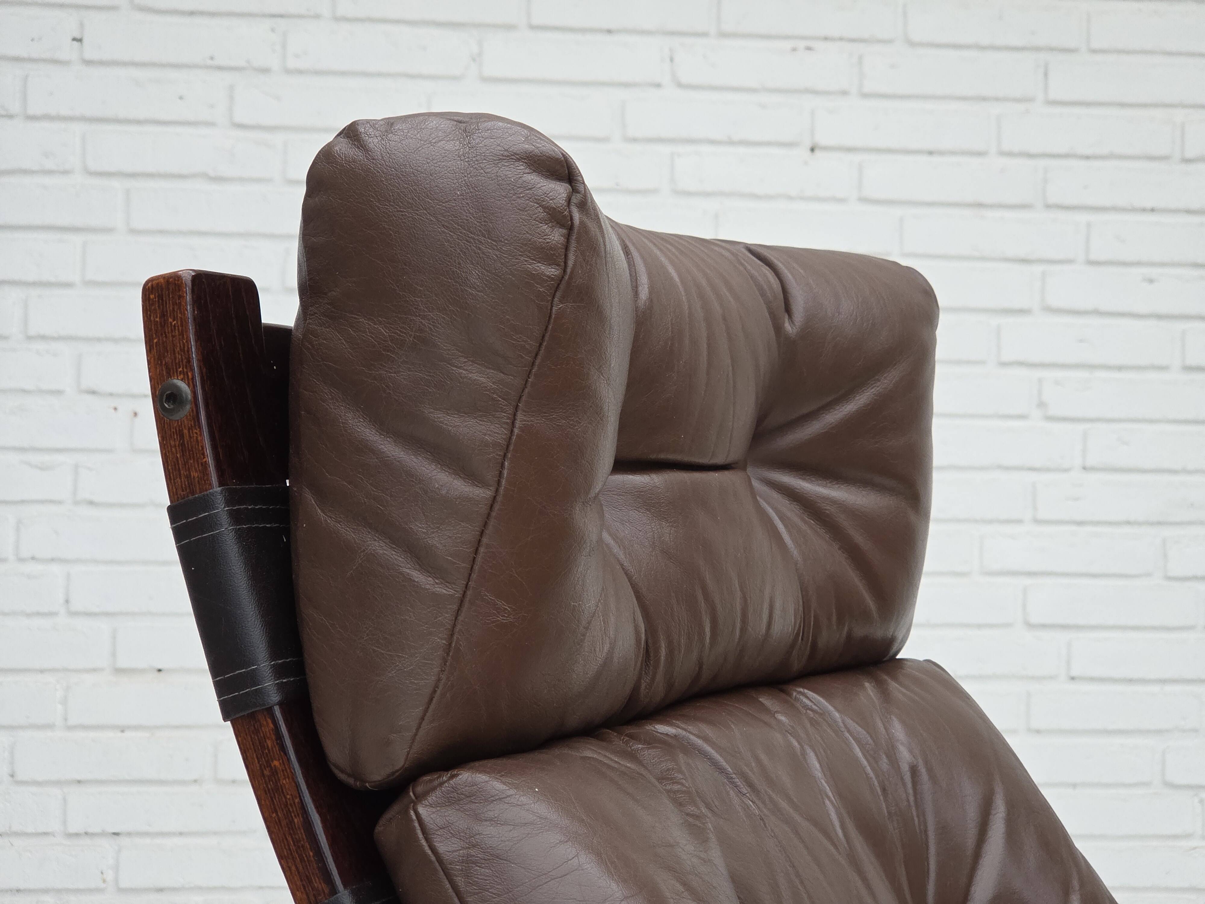 1970s, Norwegian design by Erde & Nordhal Solheim, chair, model "Kengu".