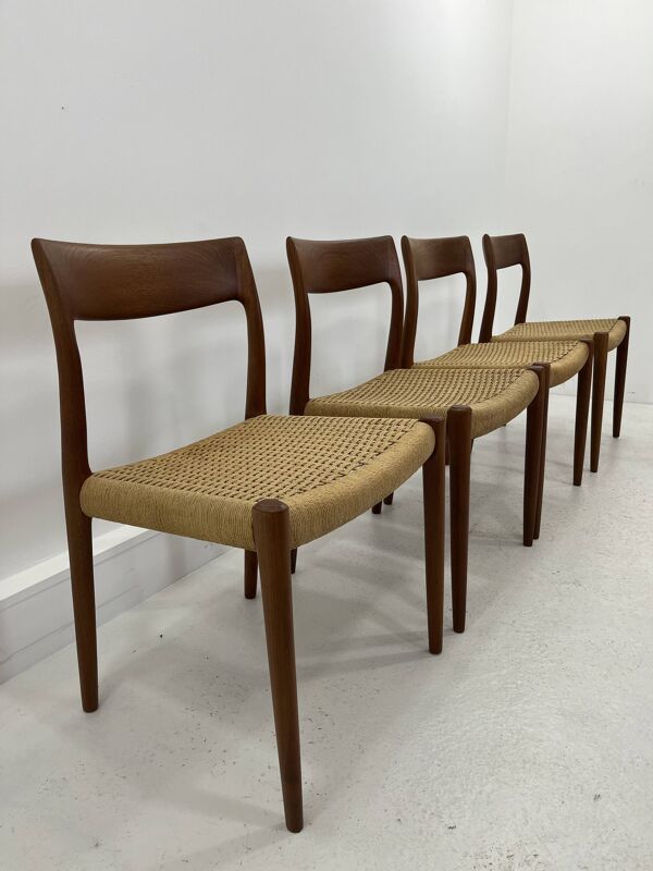 Ensemble de chaises danoises par Niels Møller pour J. L. Møllers, années 1960, ensemble de 4.