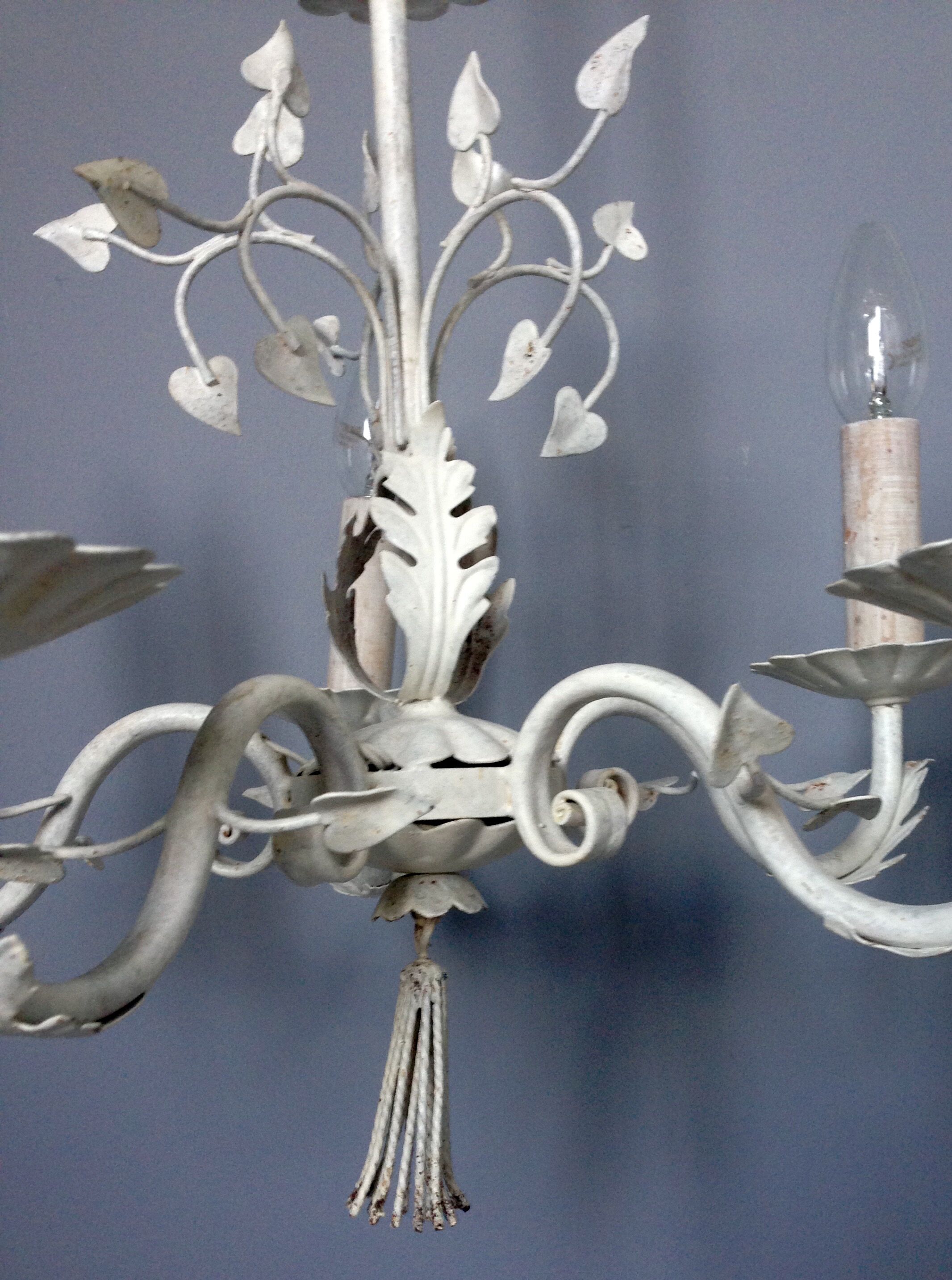 Acanthus and Ivy chandelier