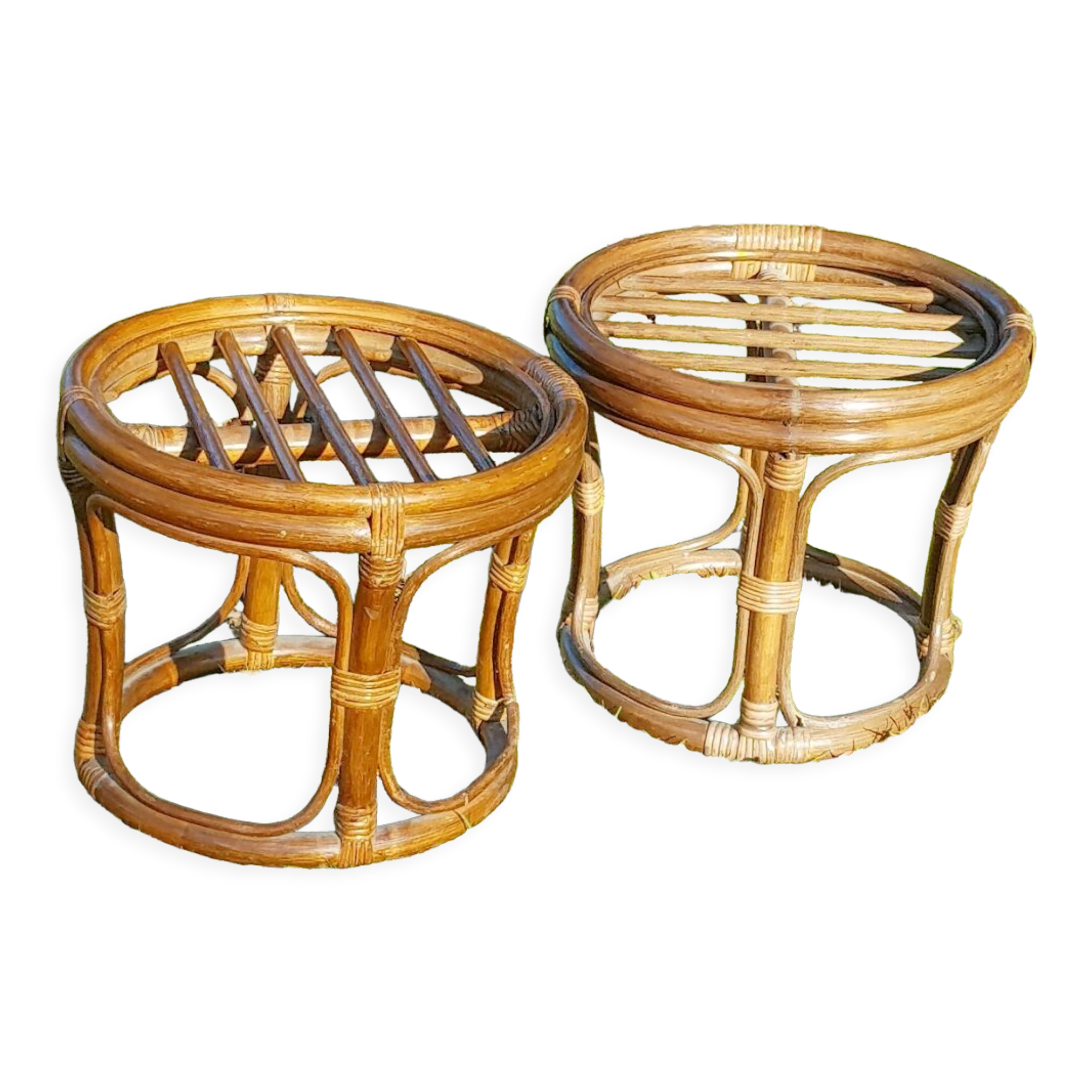 Set 2 rattan stools