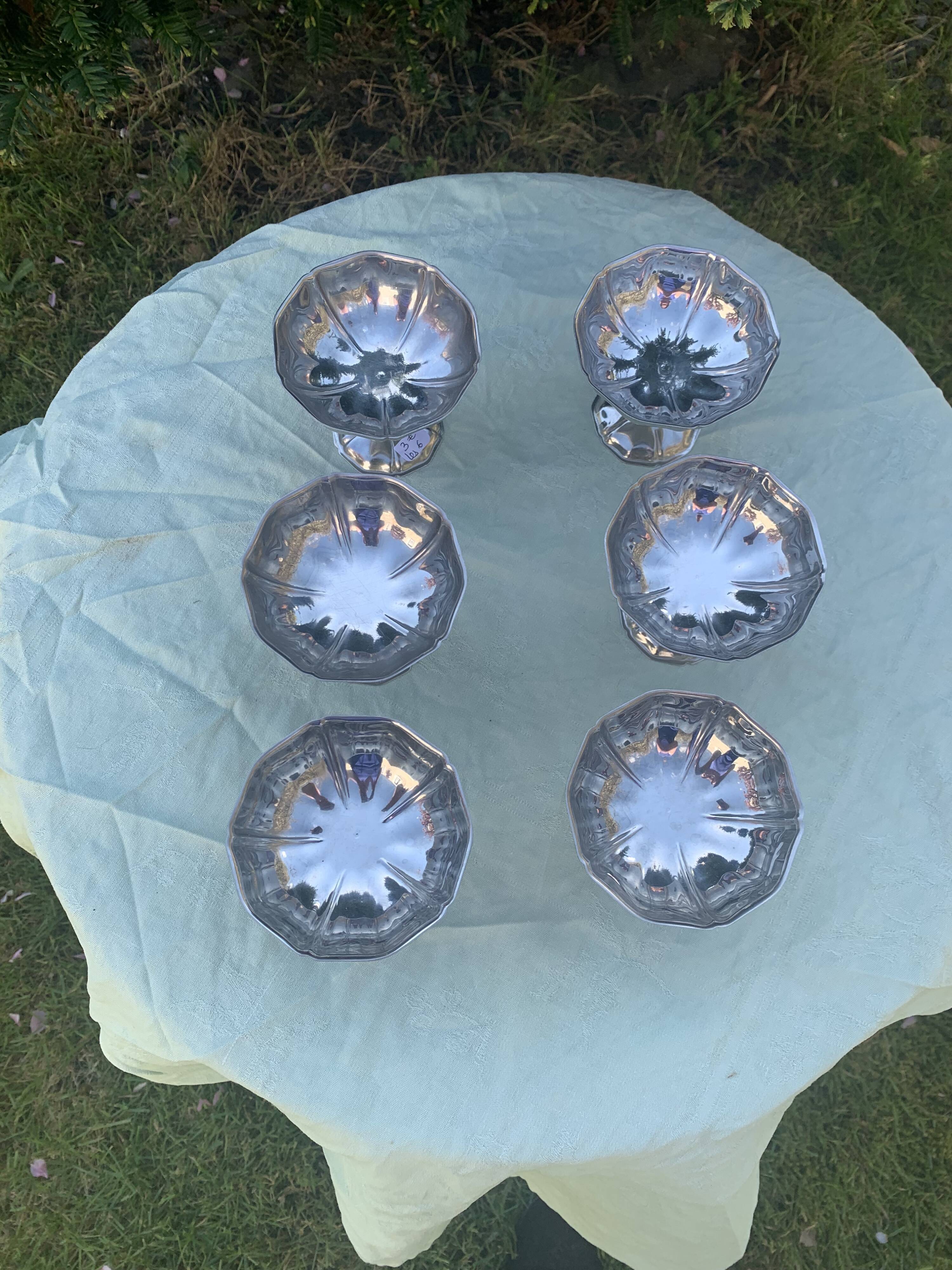 6 coupes en inox vintage, forme de fleurs