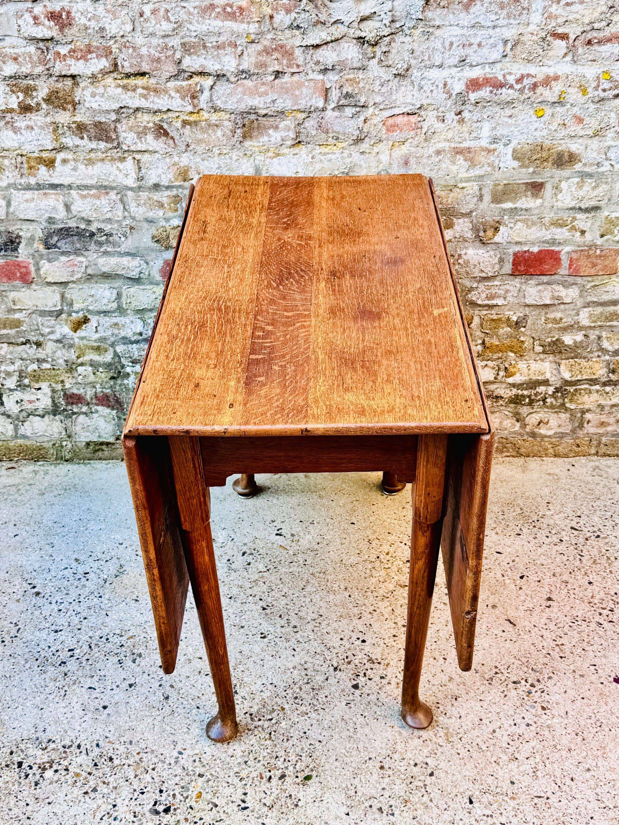 1900 George III solid oak table