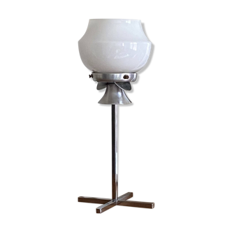 Lampe de table en verre opaline blanc et pied en métal chromé vintage chevet appoint  LAMP-7145