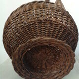 Former basket on foot