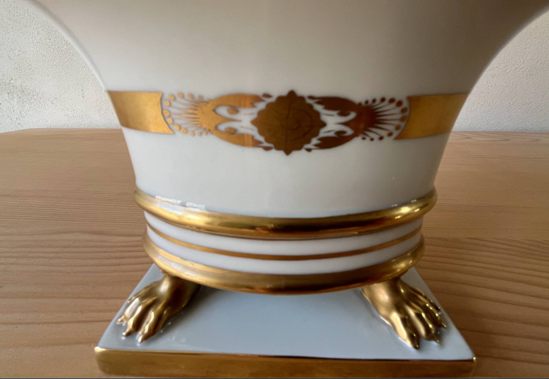 Ancient vase or planter in Porcelain HEREND-HUNGARY