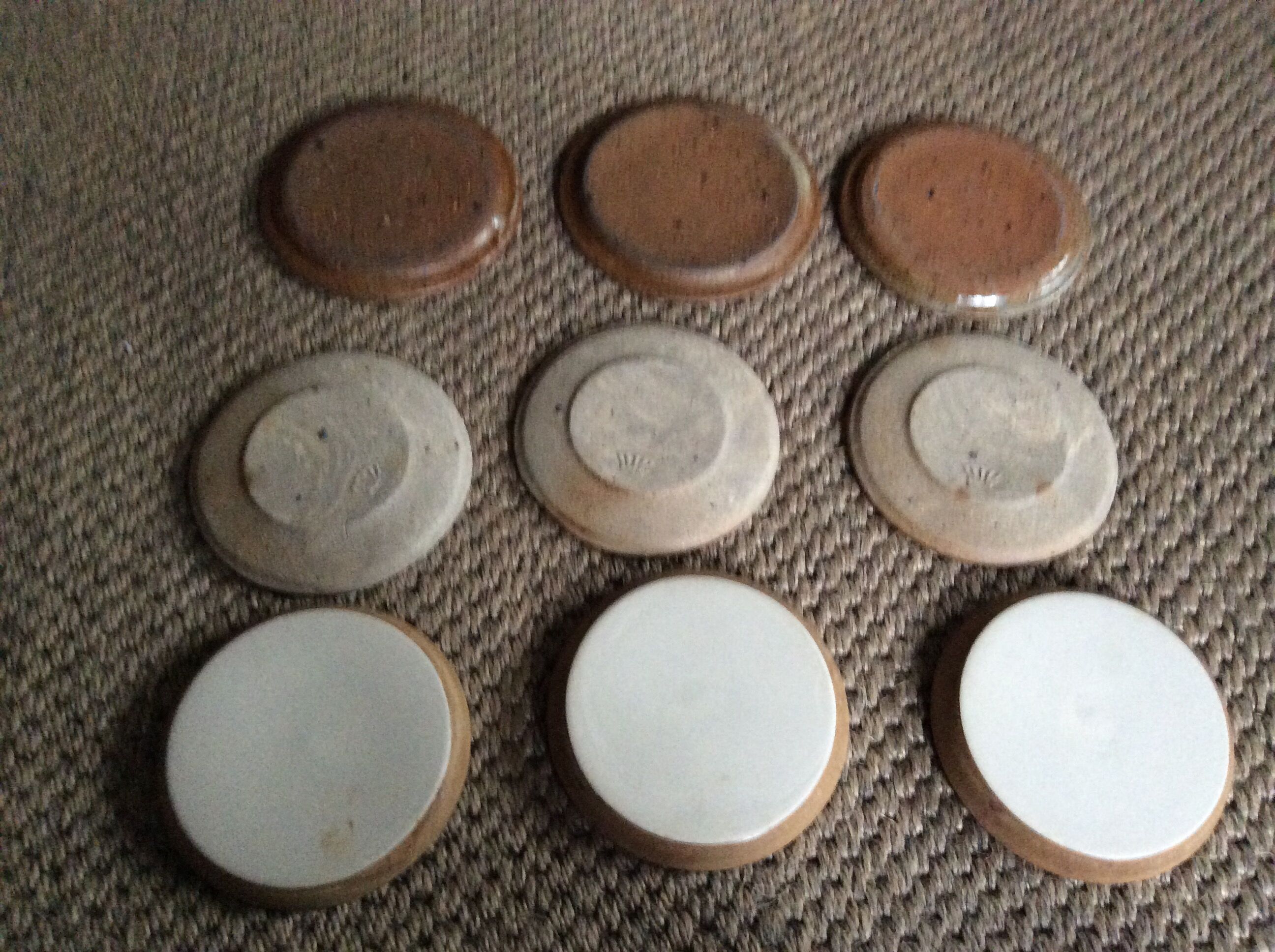 Set of 9 stoneware plates