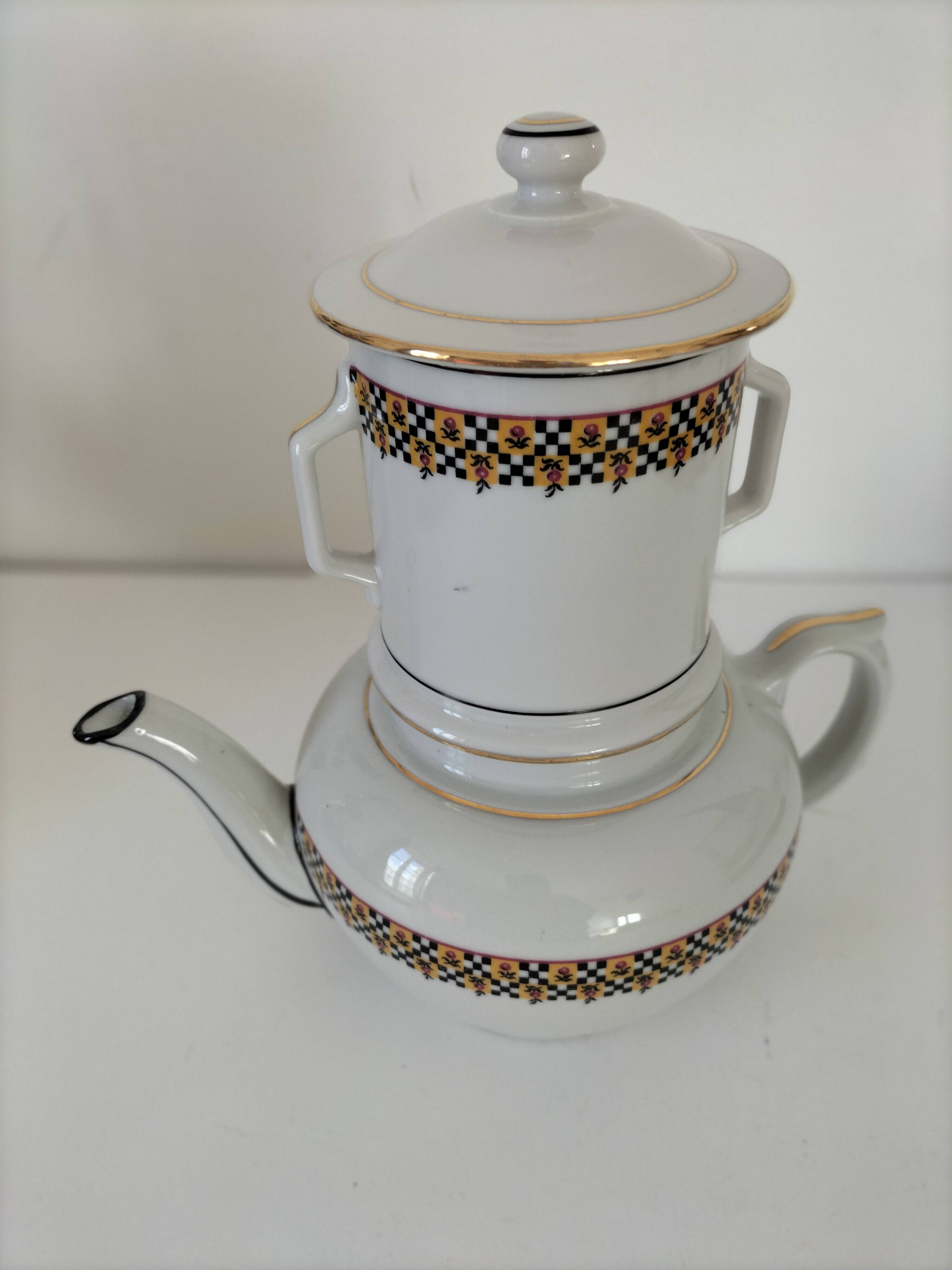 Art Deco filter coffee maker in Limoges porcelain by Balleroy Frères