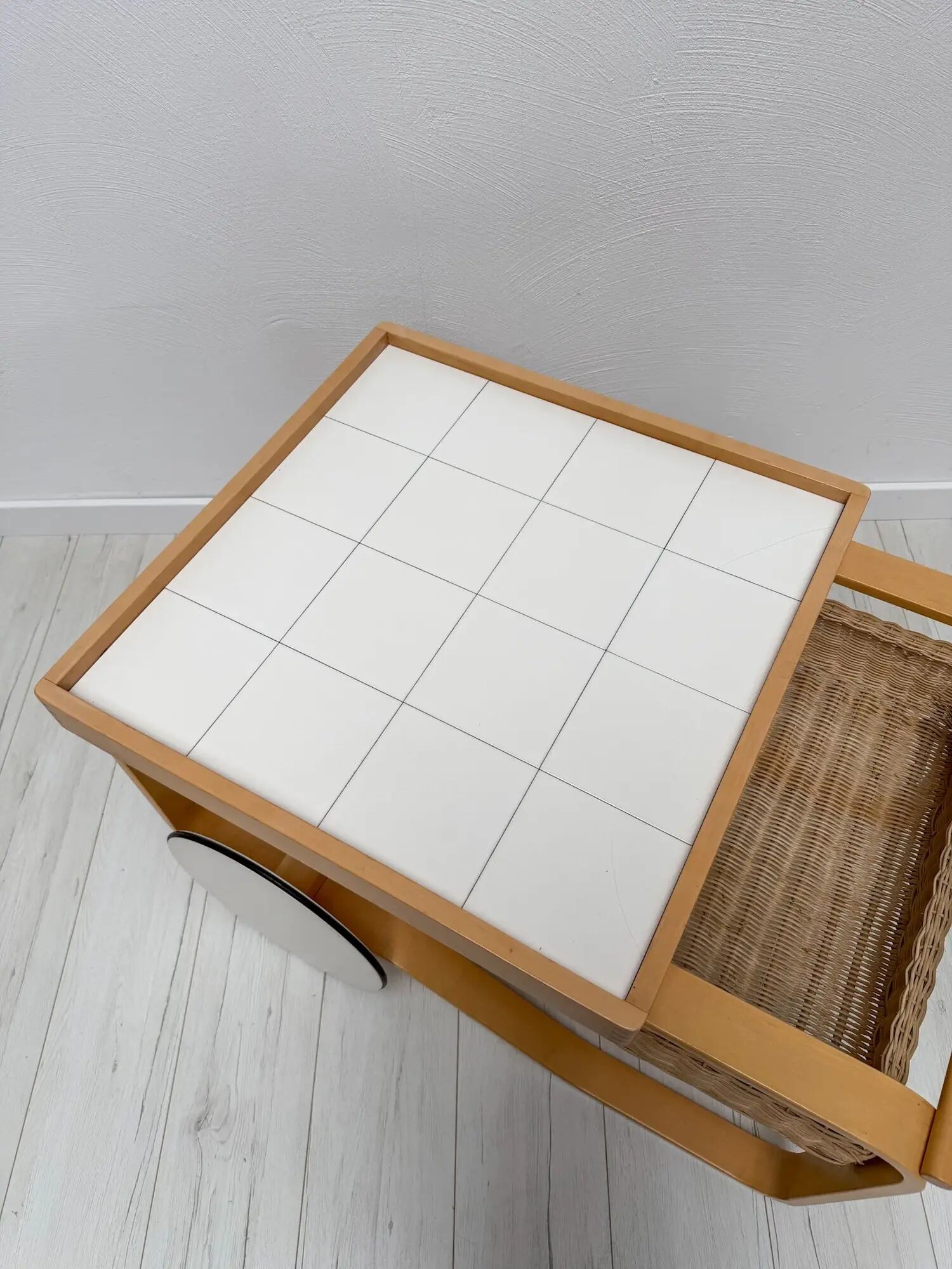 Vintage Alvar Aalto Model 900 Tea Serving Trolley for Artek Finland