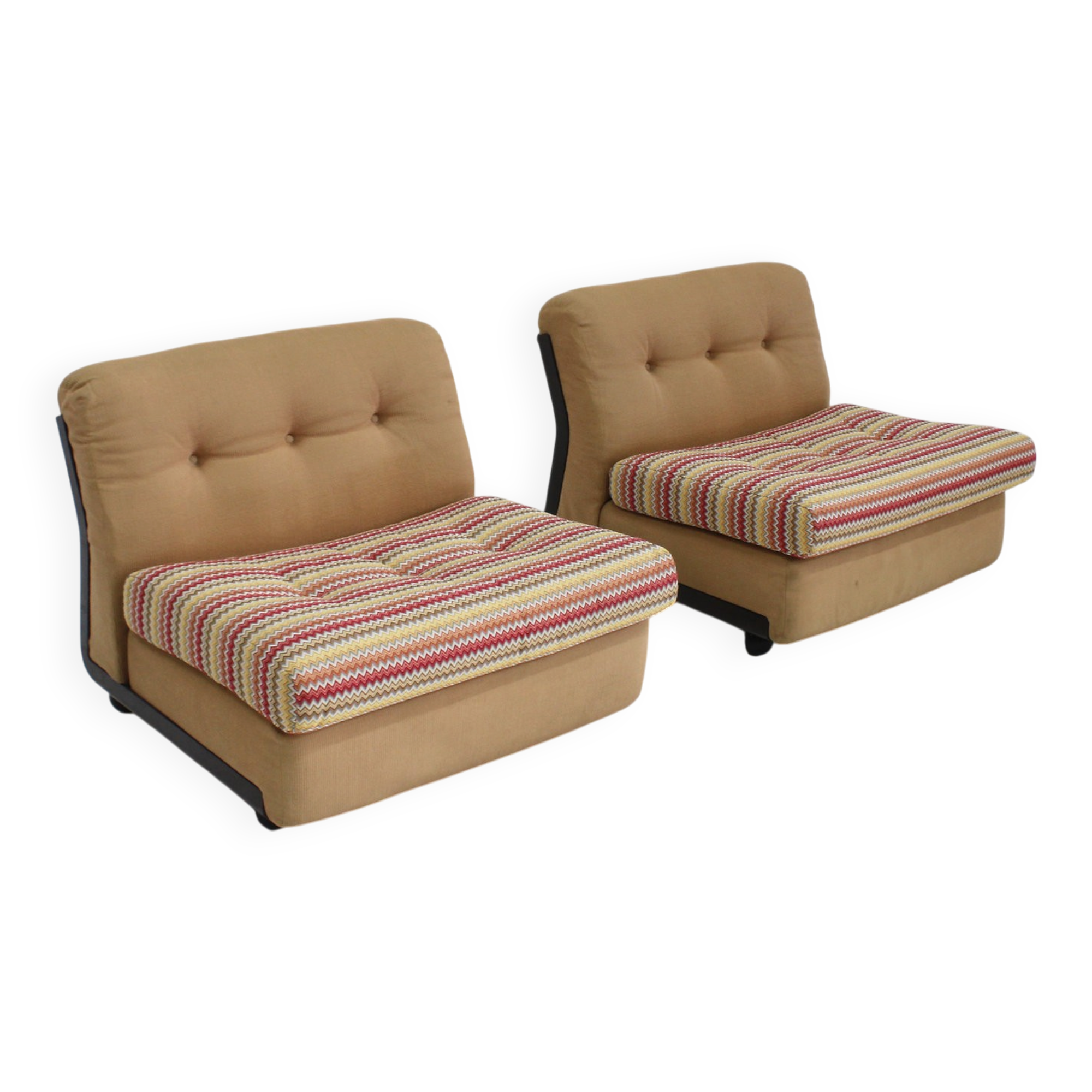 Set of vintage Amanta lounge chairs by Mario Bellini for C&B Italia