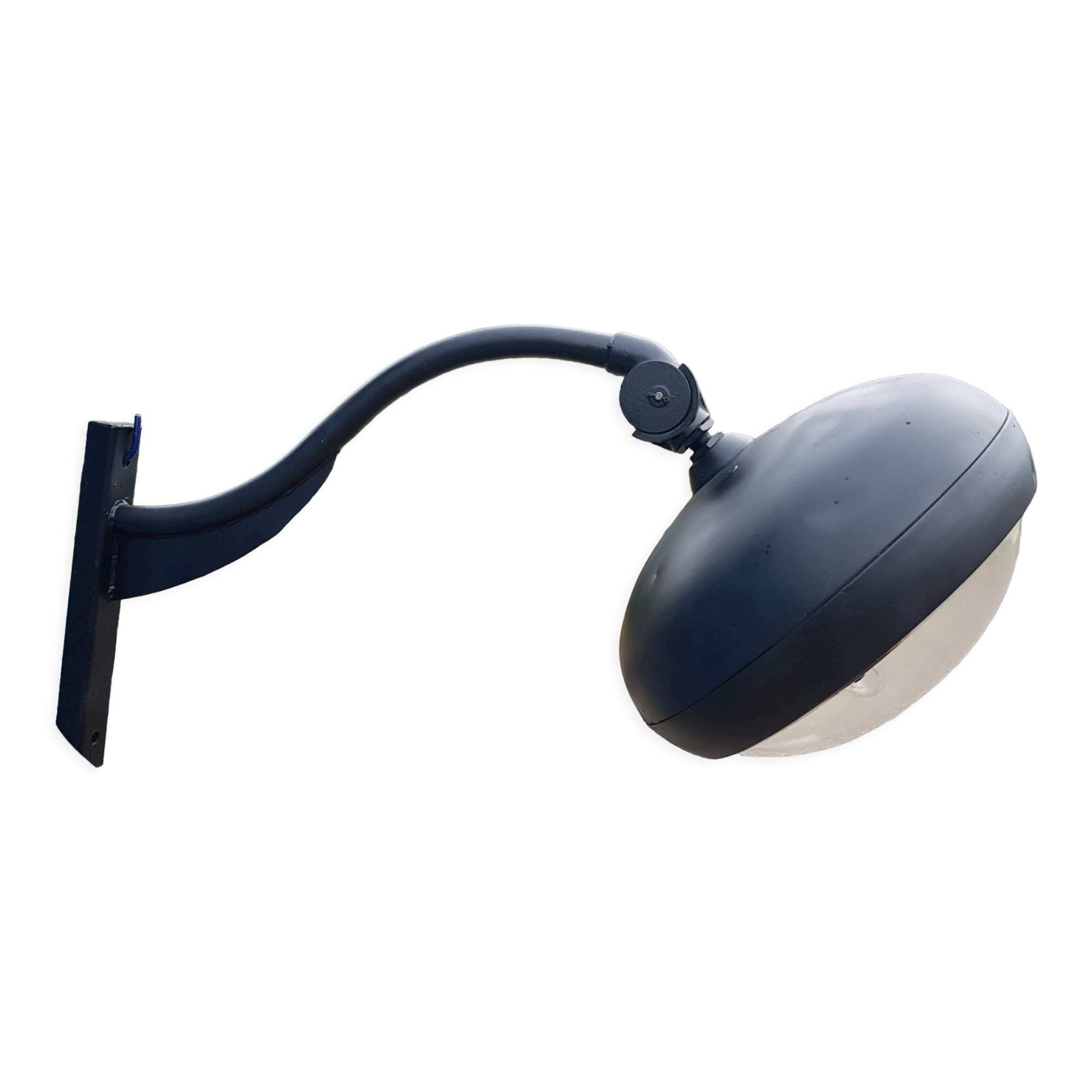 Former round lantern of public lighting of the city of Paris