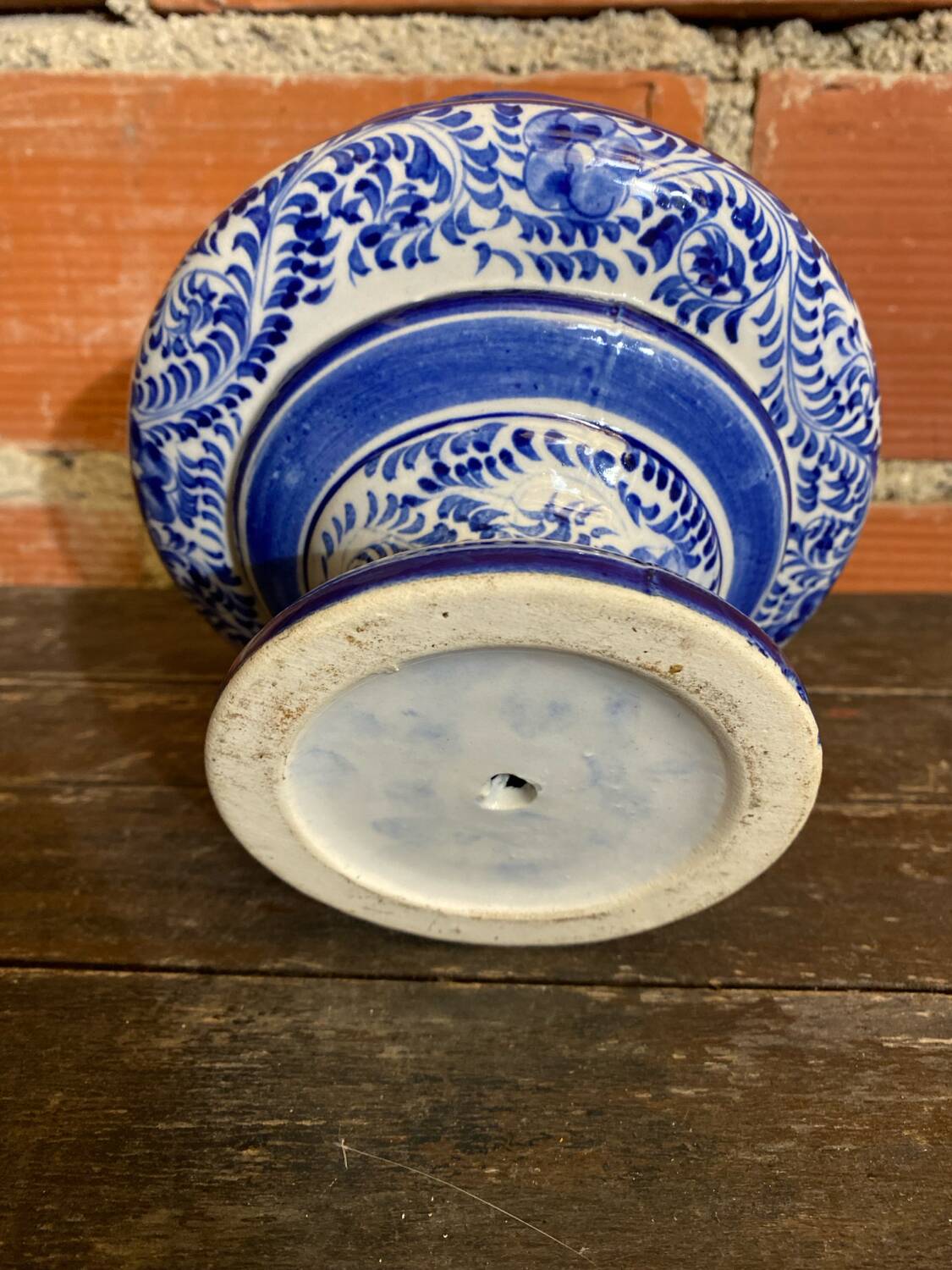 Fruit Bowl White Ceramic Vintage Blue Decor #D552
