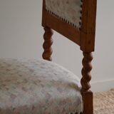 English-style baroque chair with twisted legs in elm, 1920s.