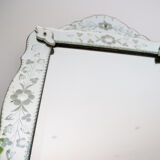 Venetian mirror 65x39cm