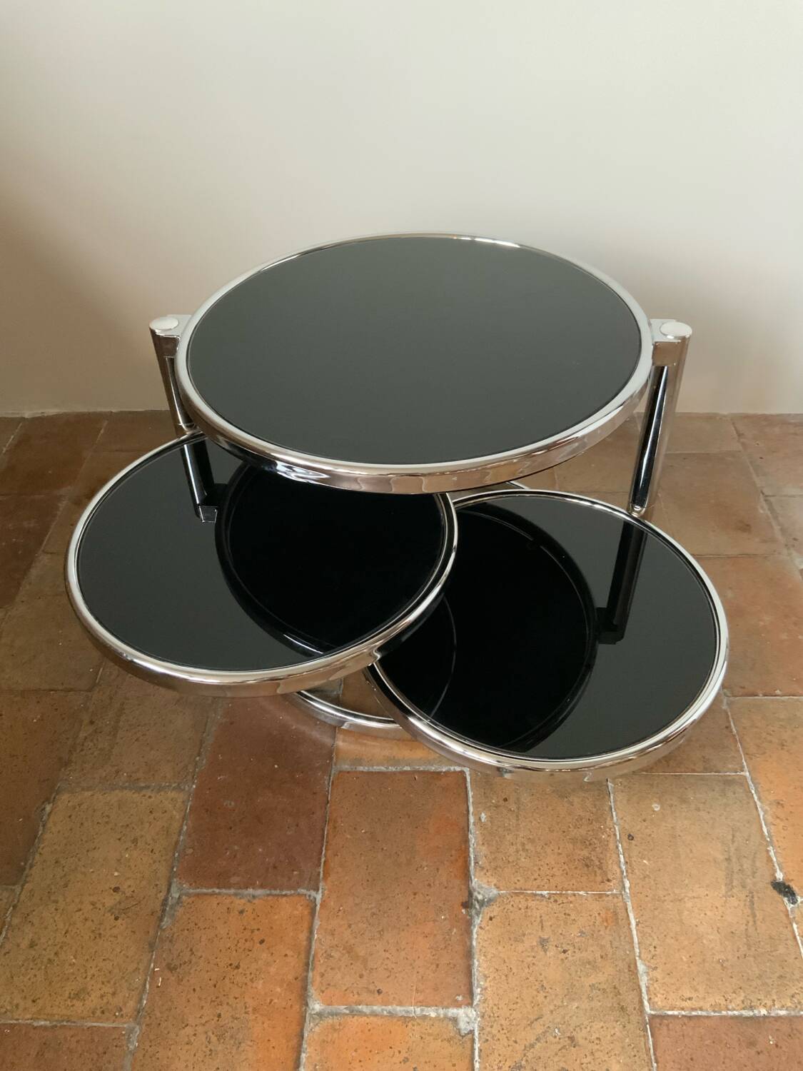 70' round coffee table