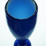 Vase en verre bleu scandinave