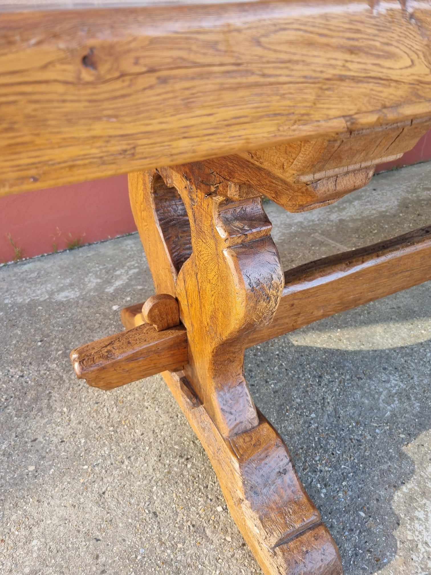 Farm table