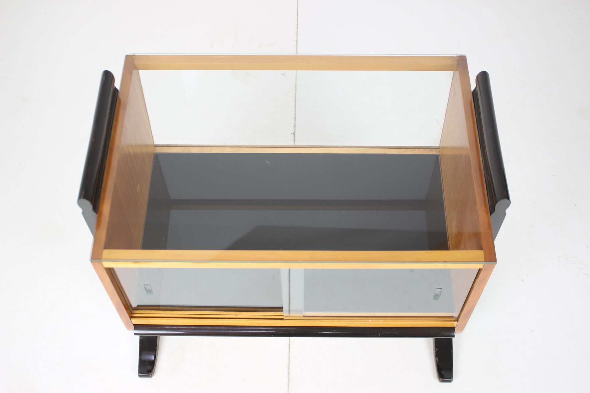 Art deco bar designed by Jindřich Halabala, 1930