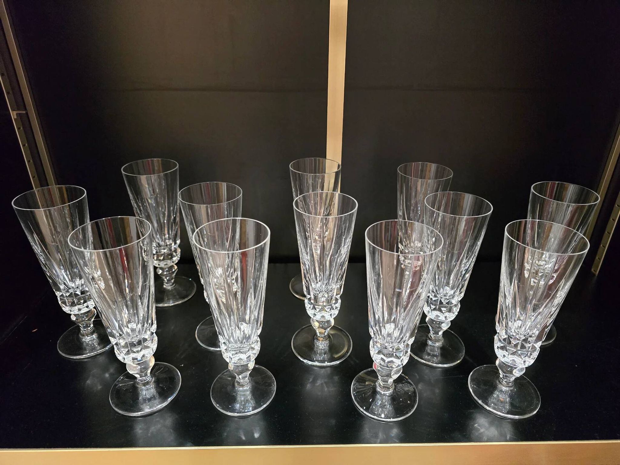 12 Saint-Louis Guernesey model champagne flutes in cut crystal