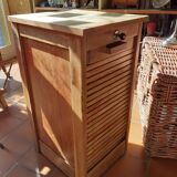 Filing cabinet with curtain
