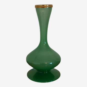Vase in opaline green color