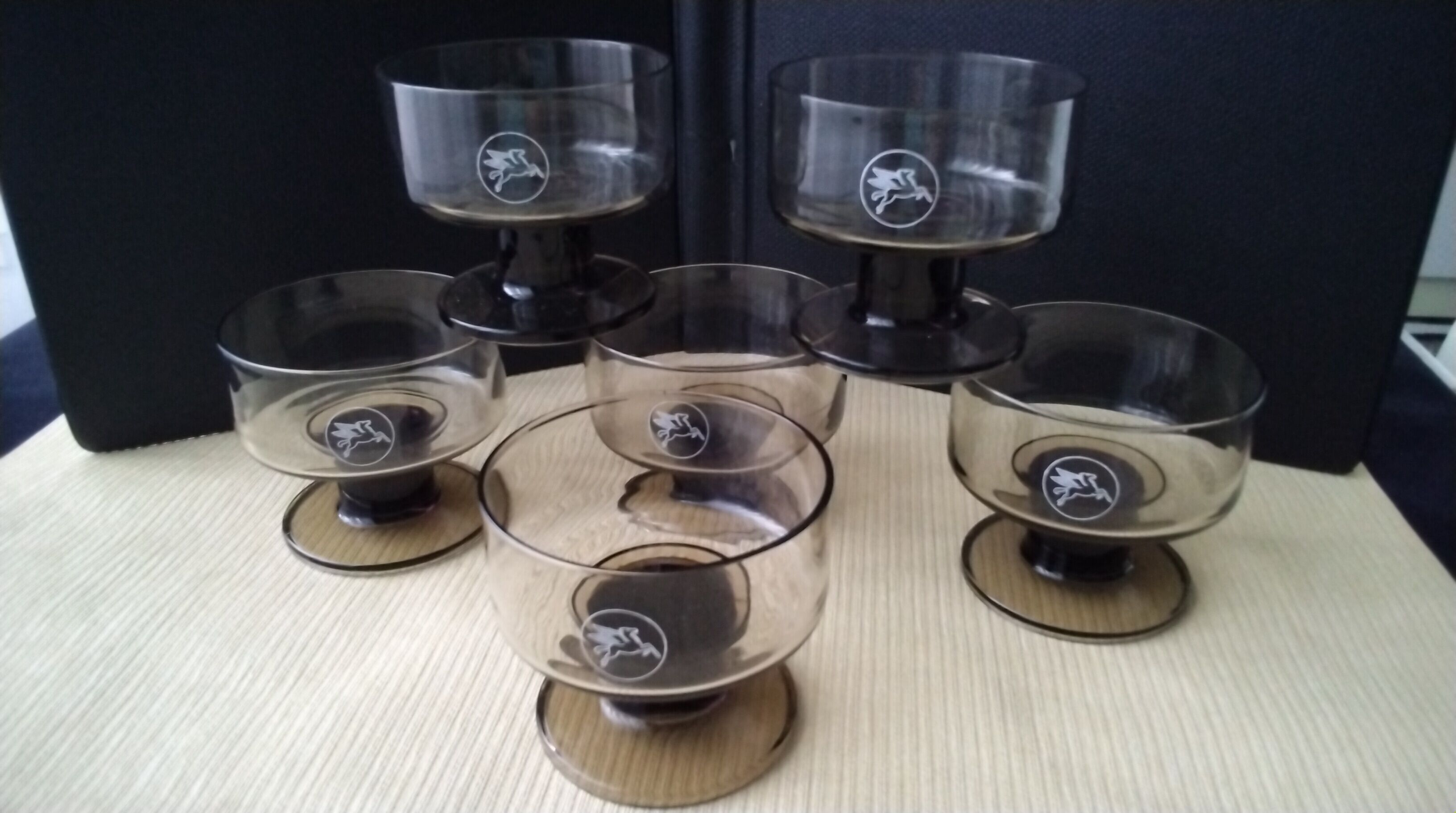 Set of 6 vintage smoked color cups 70s pegasus medallion