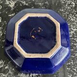 Octagonal cup