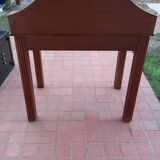 Dressing table or toilet table