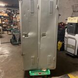 Double metal cloakroom cabinet