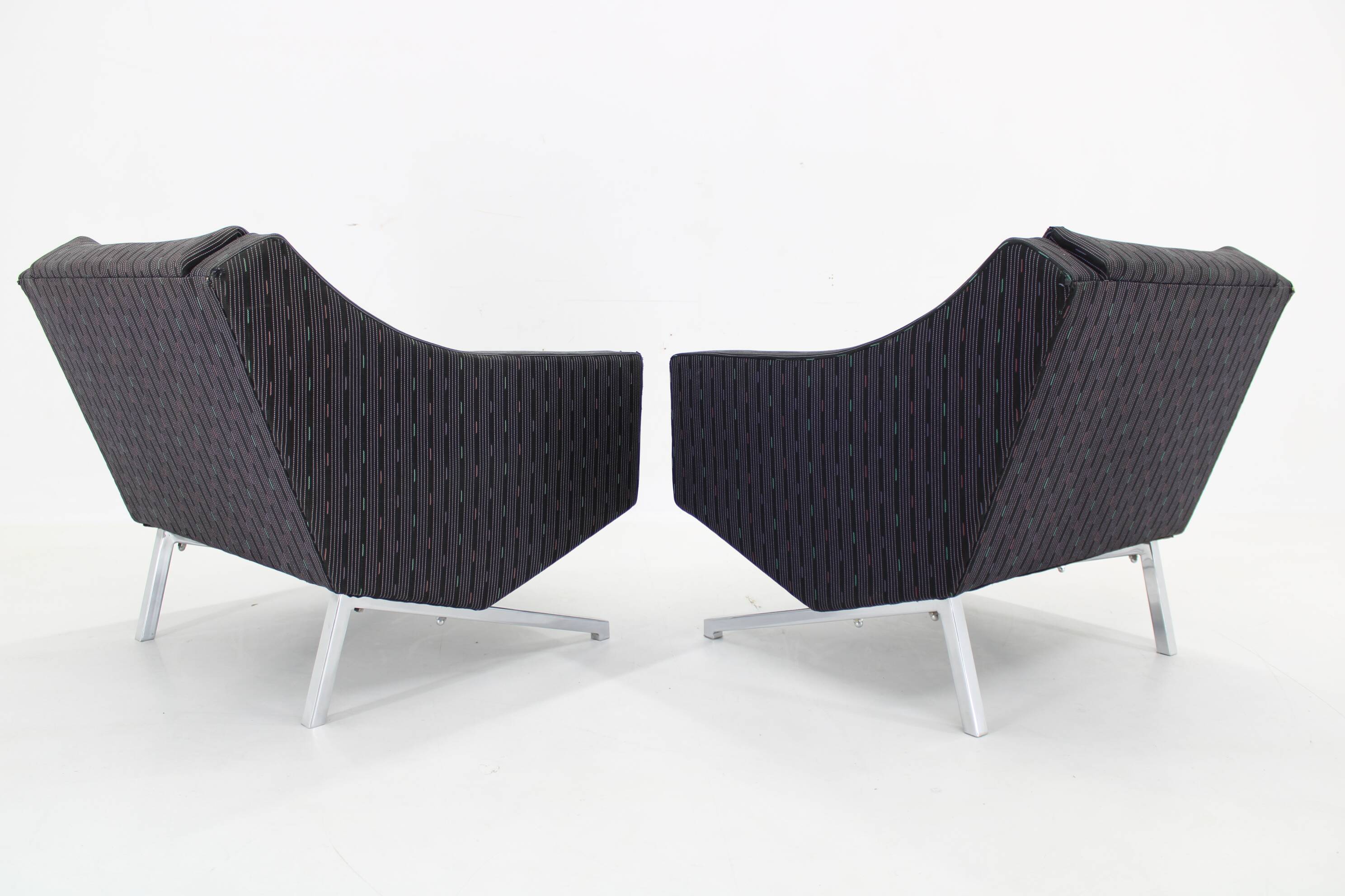 1970s Pair of Italian Design Armchairs