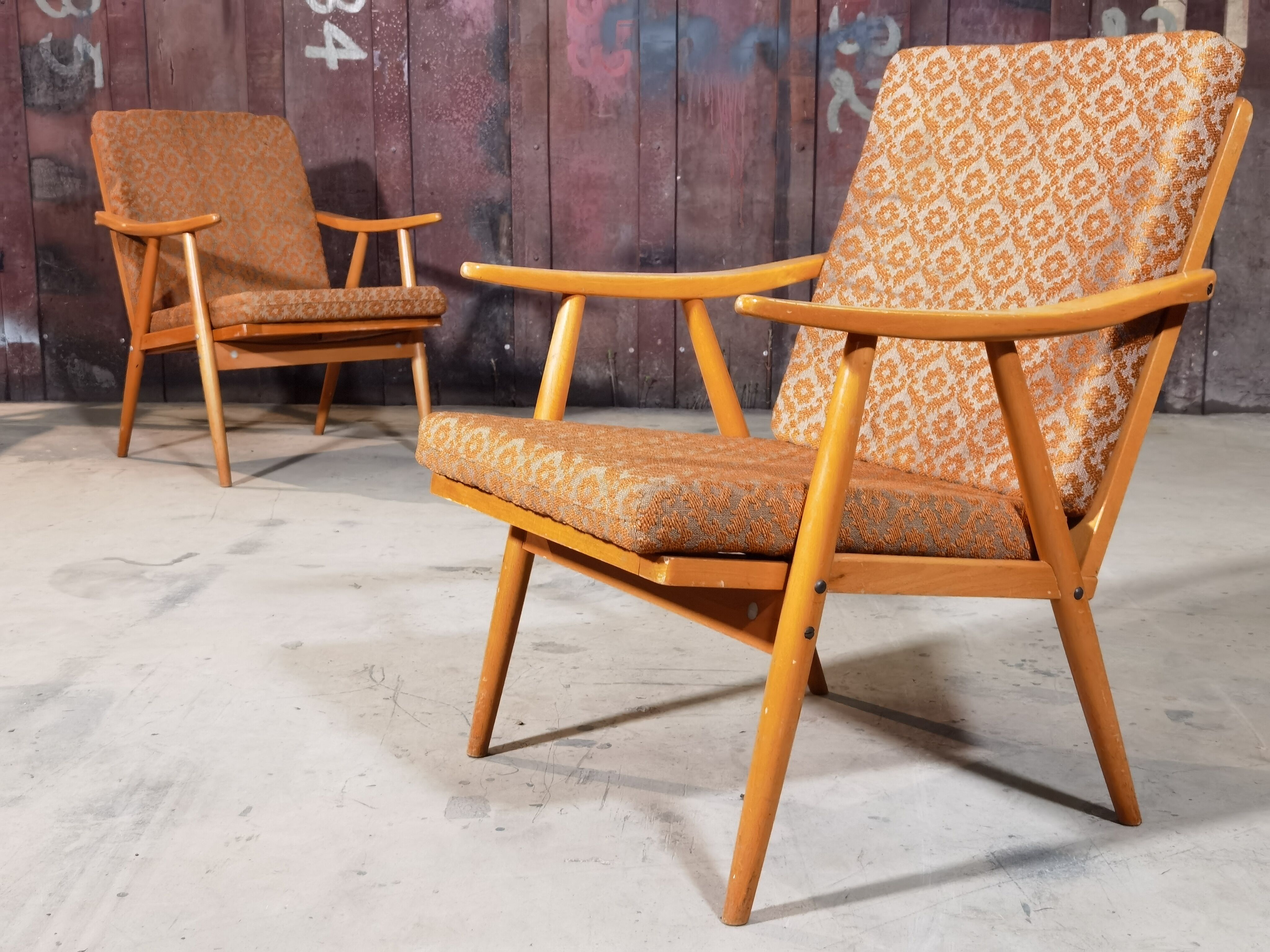 Paire de fauteuils Thonet Boomerang