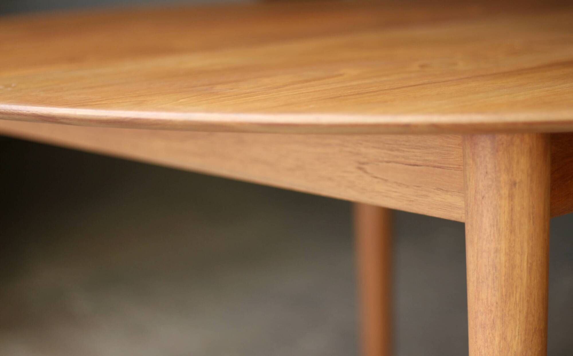 Succession LACOSTE: extendable table 311 by Borge Mogensen, 1950s/60s.