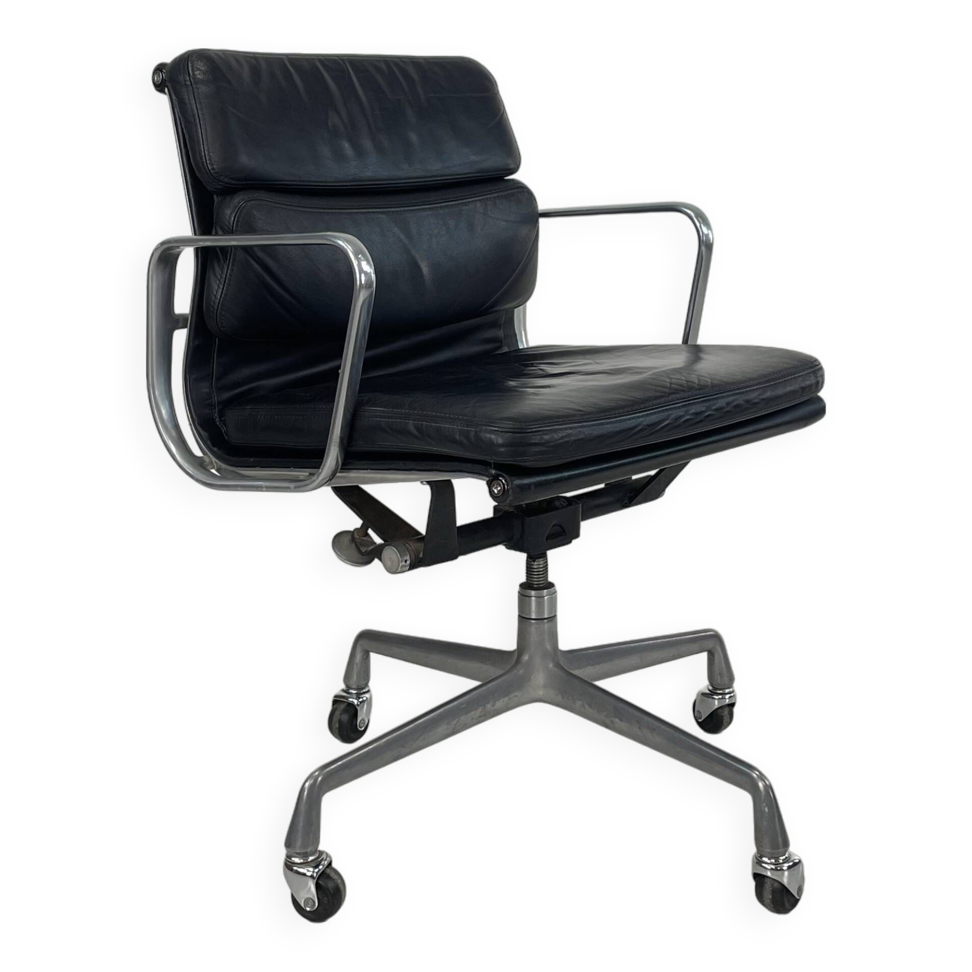 Eames Herman Miller cuir noir Soft Pad Group