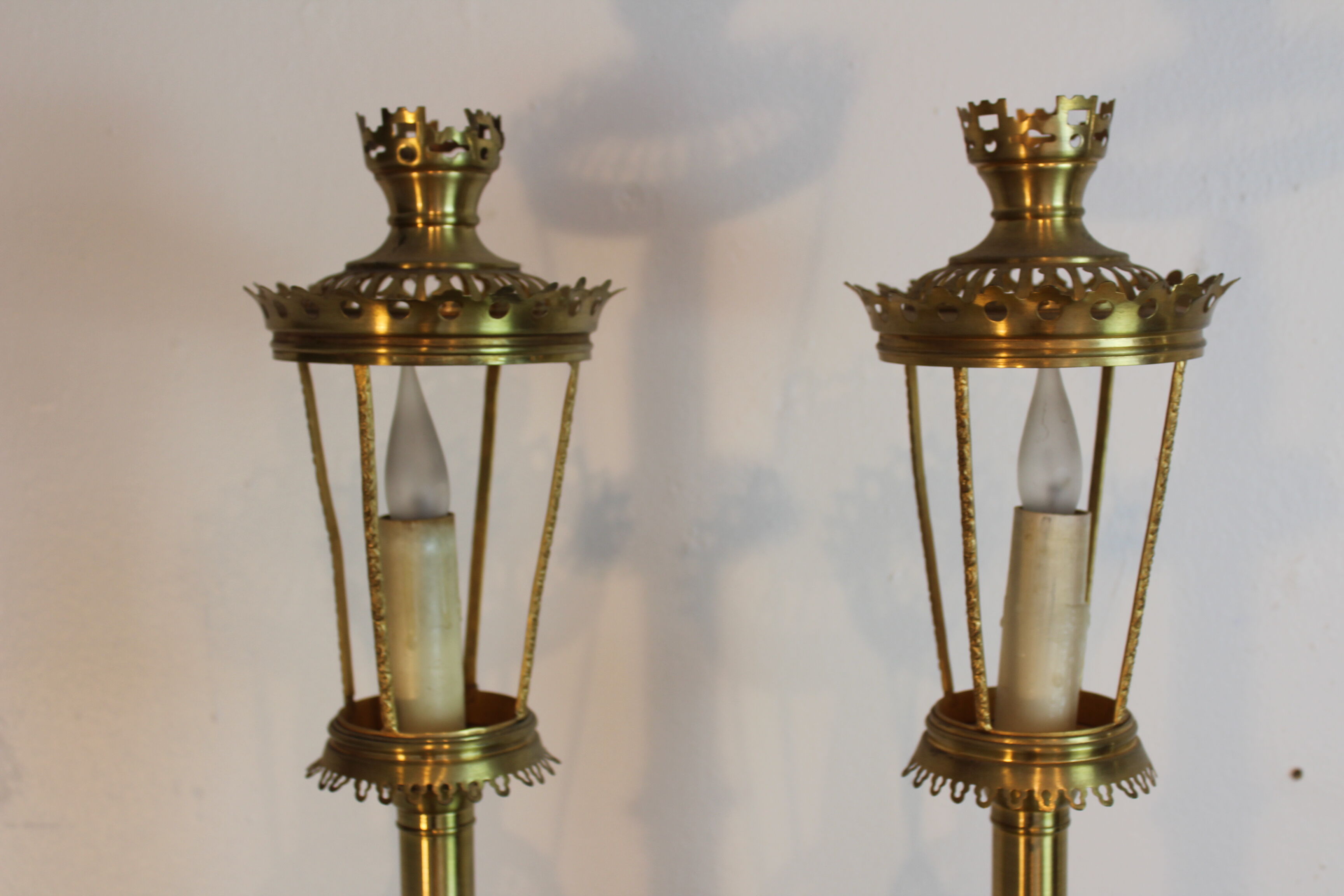 Pair of candlesticks lamps