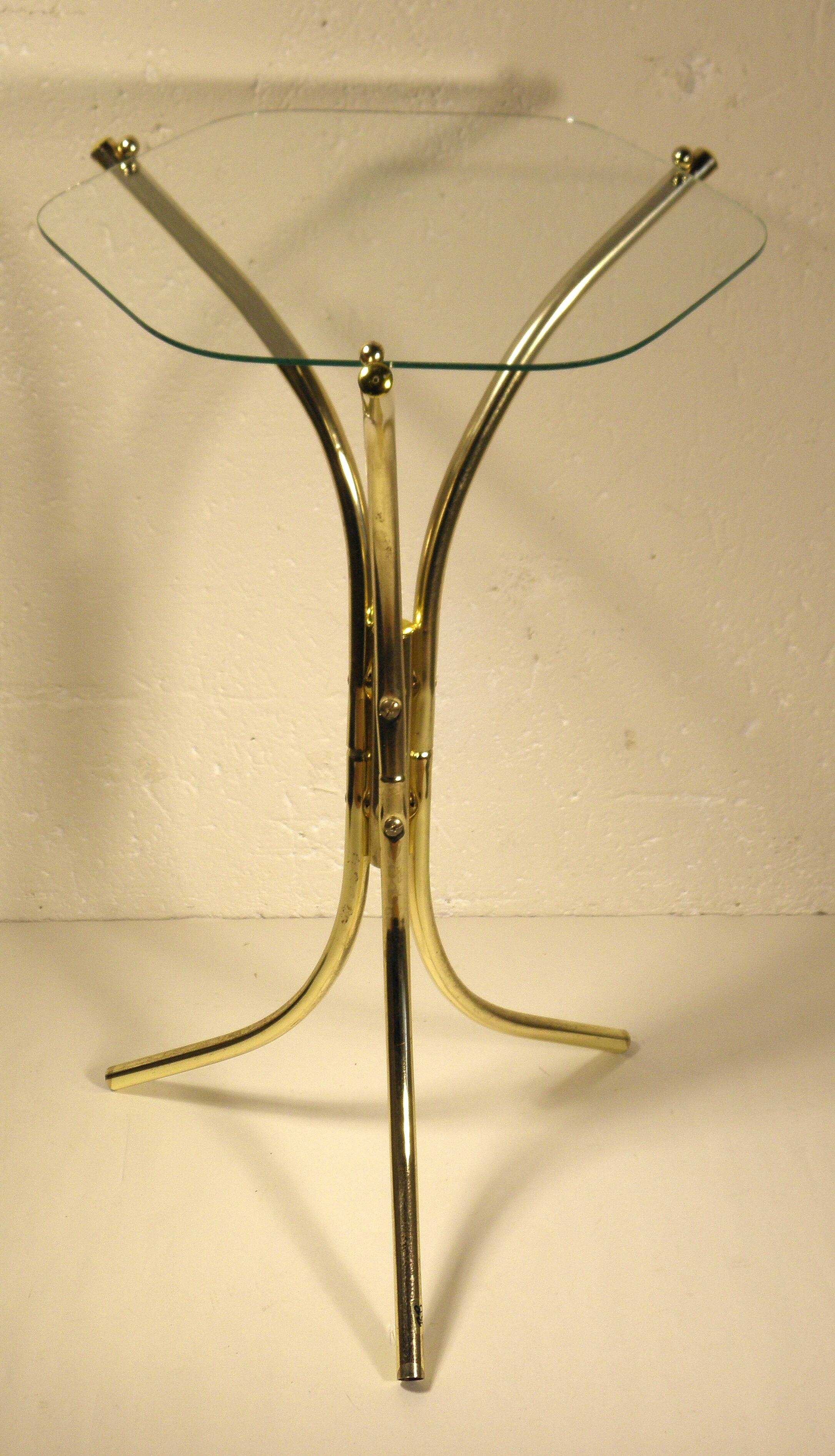 Tripod stand in gold metal and glass
