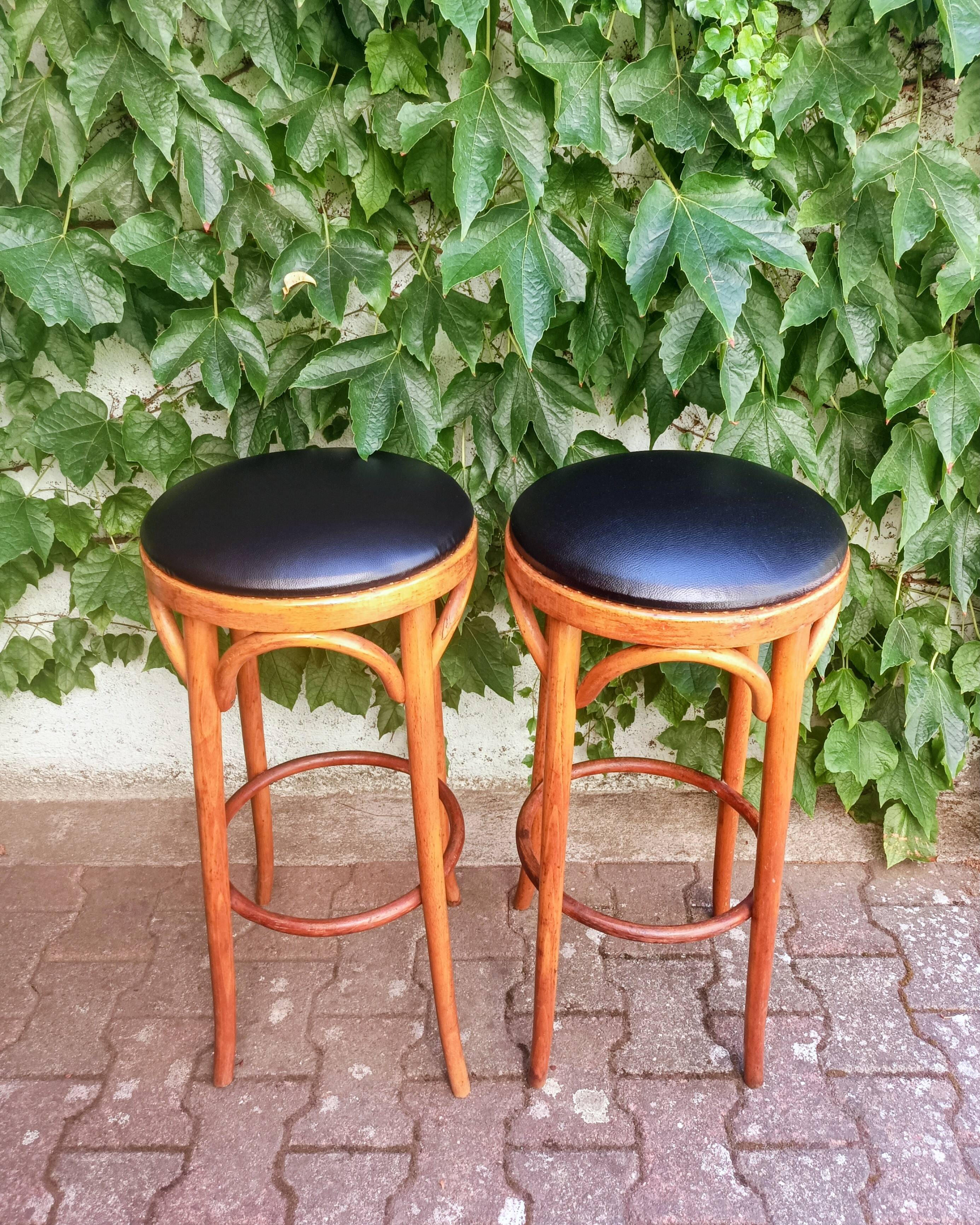 Tabourets de bar bois courbé